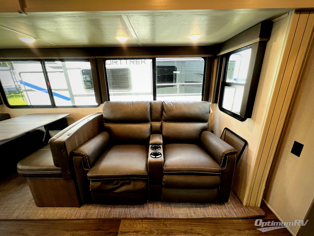 2024 Keystone Cougar Half-Ton 30RKD Photo 7