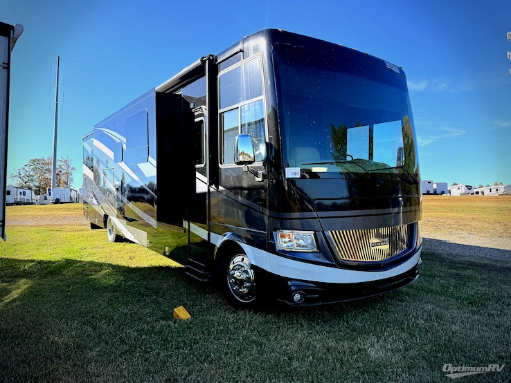2018 Newmar Canyon Star 3924 RV Photo 1