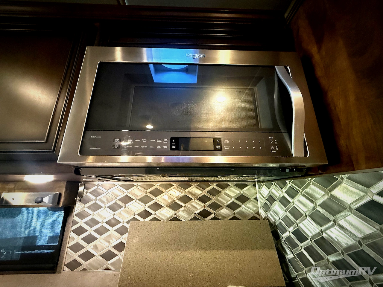 2018 Newmar Canyon Star 3924 Photo 12