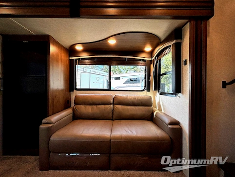 2021 Keystone Cougar Half-Ton 23MLS RV Photo 3