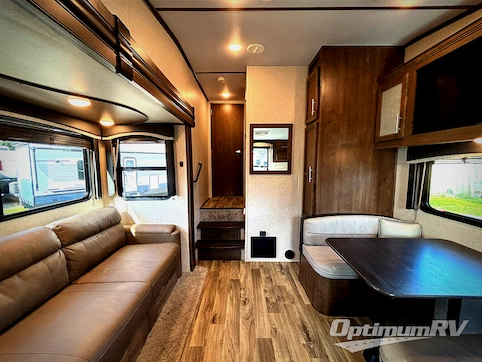 2021 Keystone Cougar Half-Ton 23MLS RV Photo 2