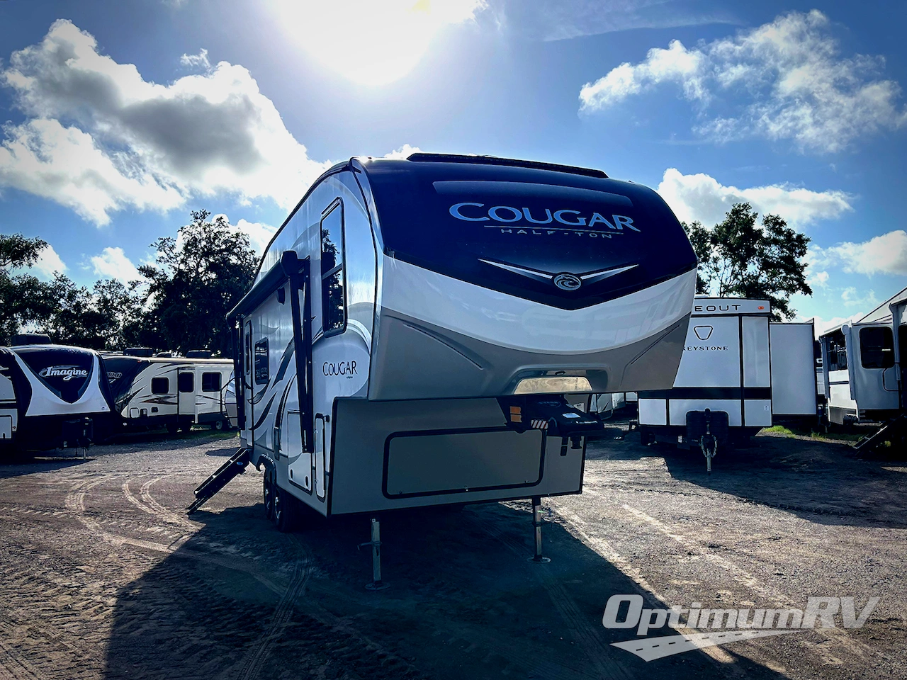 2021 Keystone Cougar Half-Ton 23MLS Photo 1