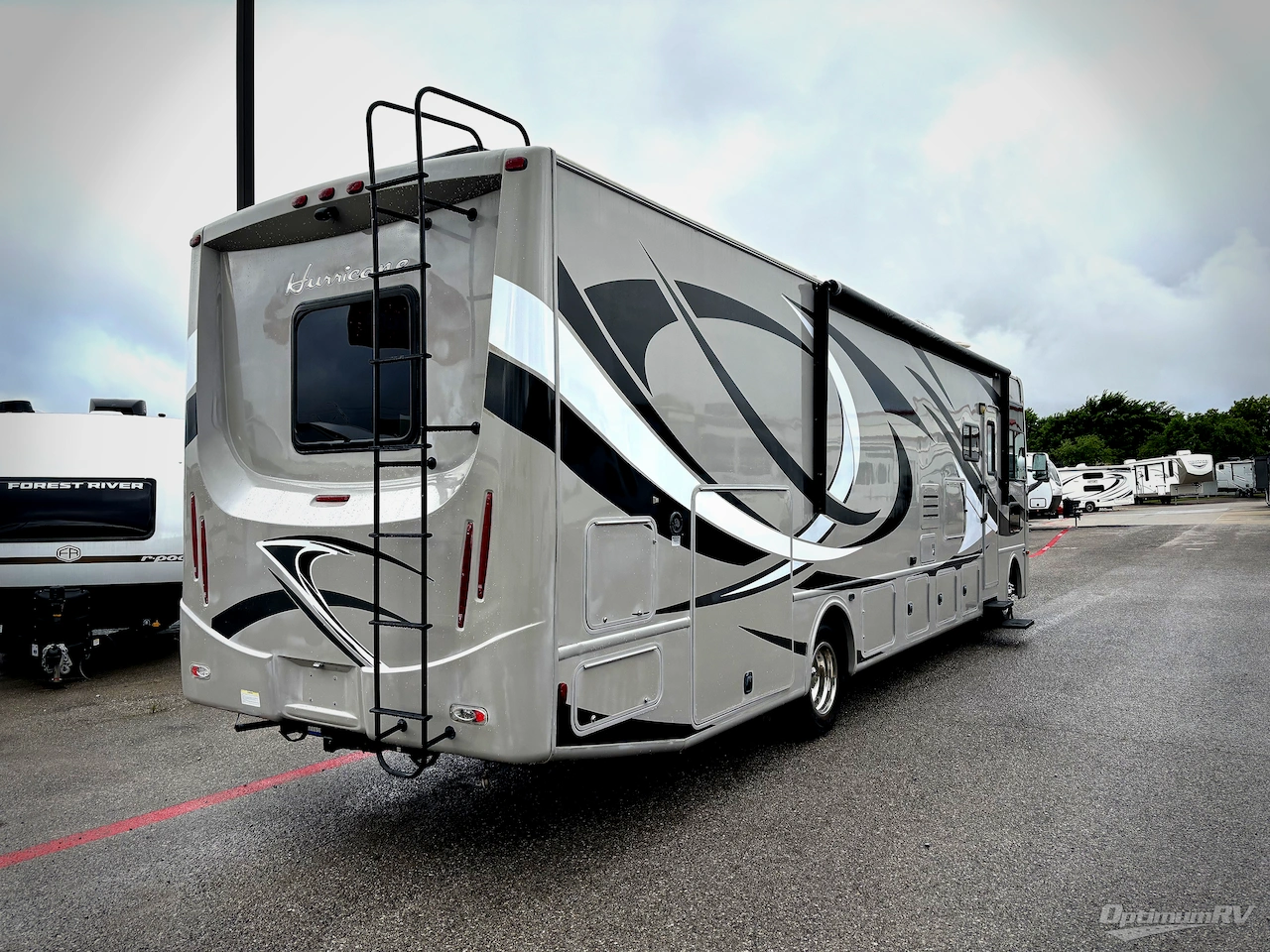 2014 Thor Hurricane 34F Photo 2