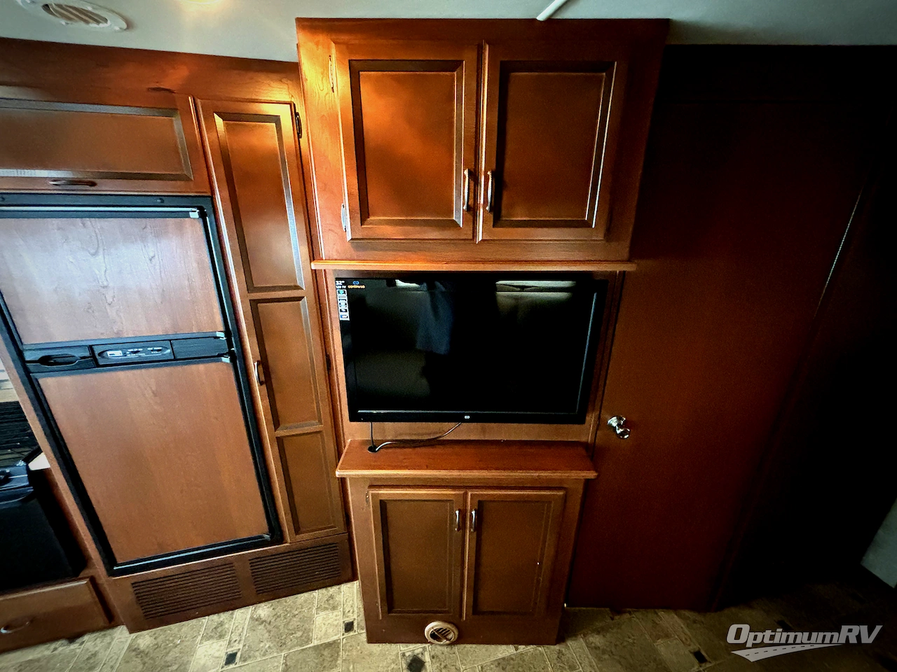 2014 Thor Hurricane 34F Photo 11