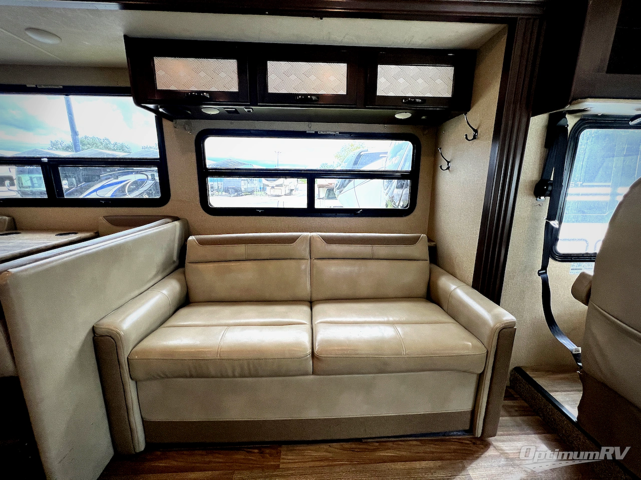 2019 Thor ACE 30.3 Photo 9