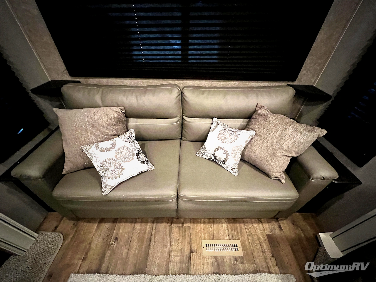 2021 Jayco Eagle 336FBOK Photo 9