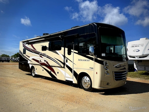 Used 2021 Thor Miramar 35.4 Featured Photo