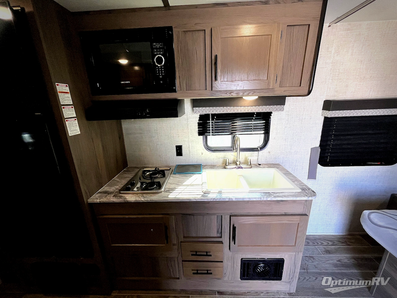 2022 Gulf Stream Ameri-Lite Ultra Lite 248BH Photo 5