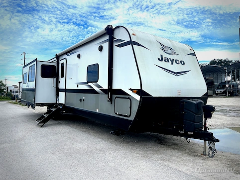 Used 2022 Jayco Jay Flight 34RSBS Featured Photo