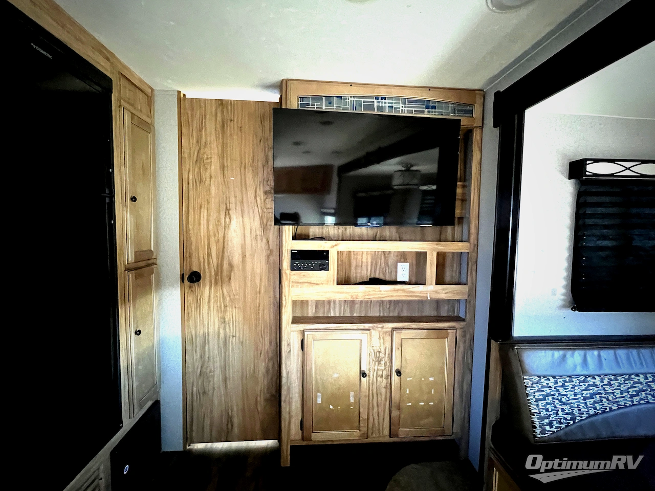 2019 Coachmen Freedom Express Ultra Lite 248RBS Photo 9