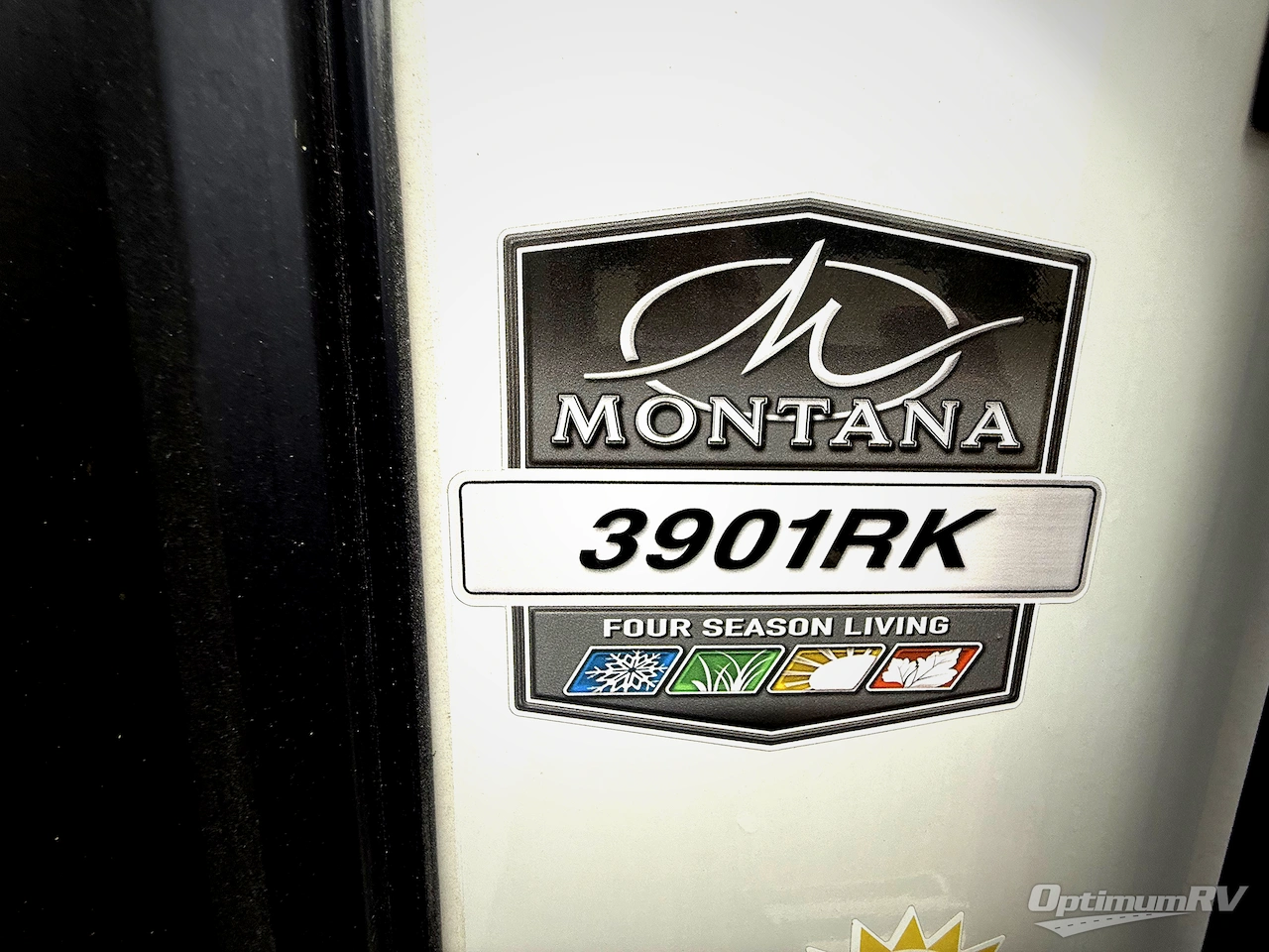 2024 Keystone Montana 3901RK Photo 23
