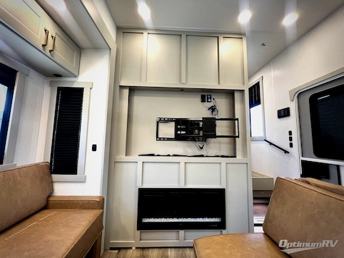 2024 Brinkley Model G 3950 RV Photo 2