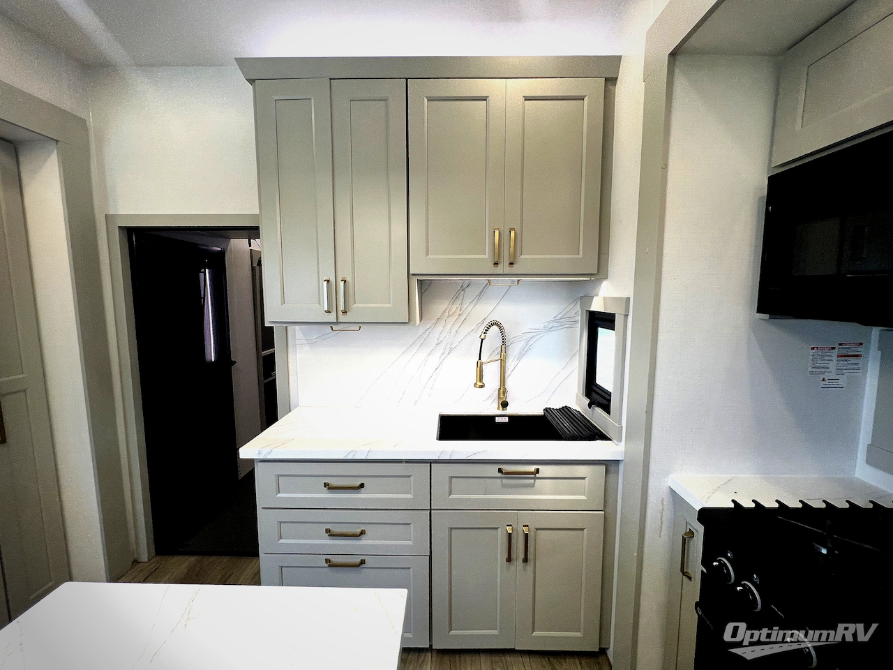 2024 Brinkley Model G 3950 Photo 13