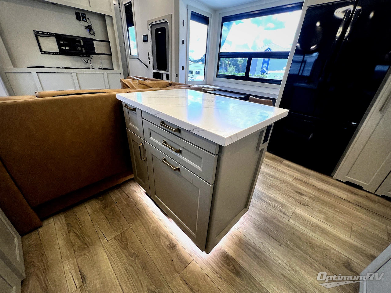 2024 Brinkley Model G 3950 Photo 16