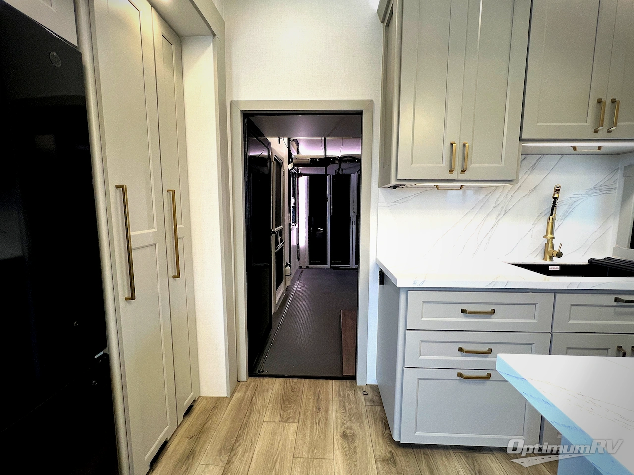 2024 Brinkley Model G 3950 Photo 18