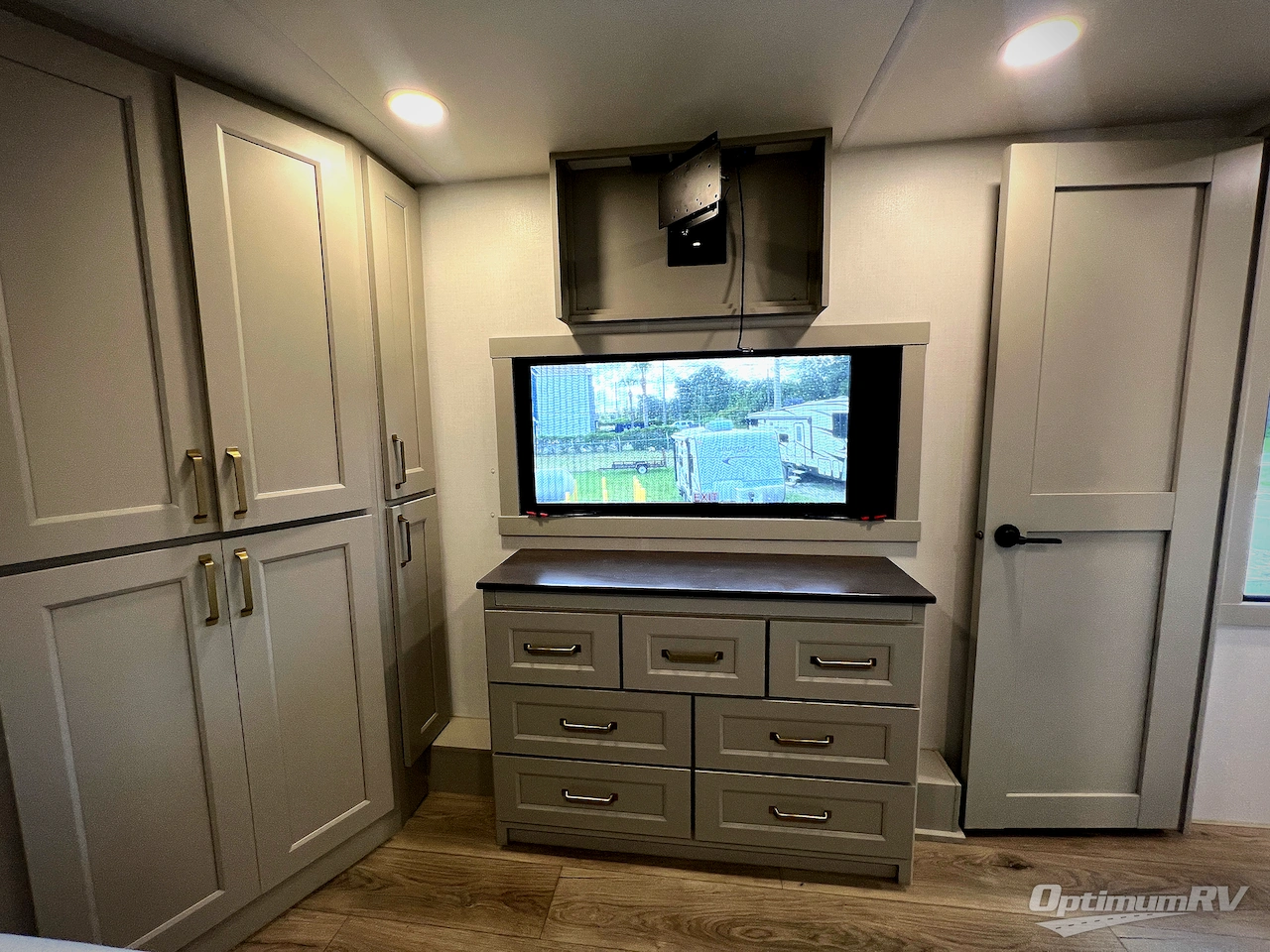 2024 Brinkley Model G 3950 Photo 25
