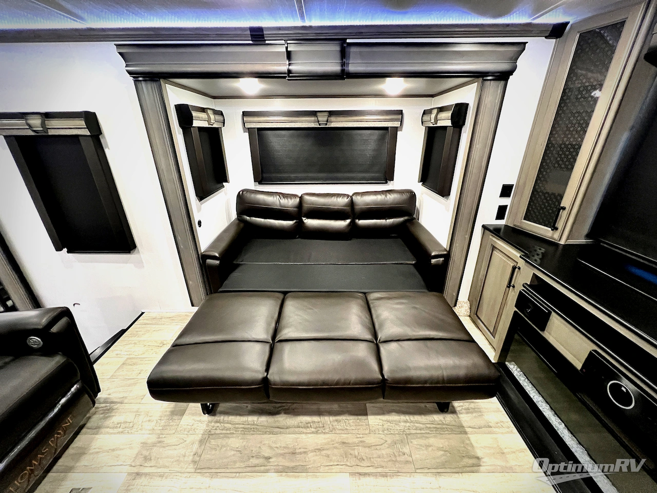 2022 Keystone Montana 3791RD Photo 8