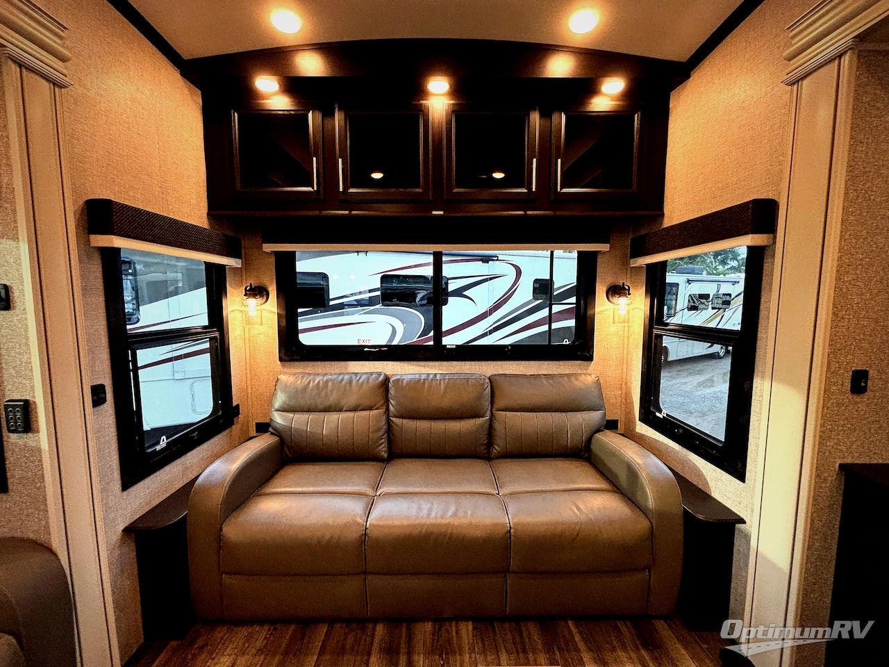 2022 Jayco North Point 310RLTS Photo 13