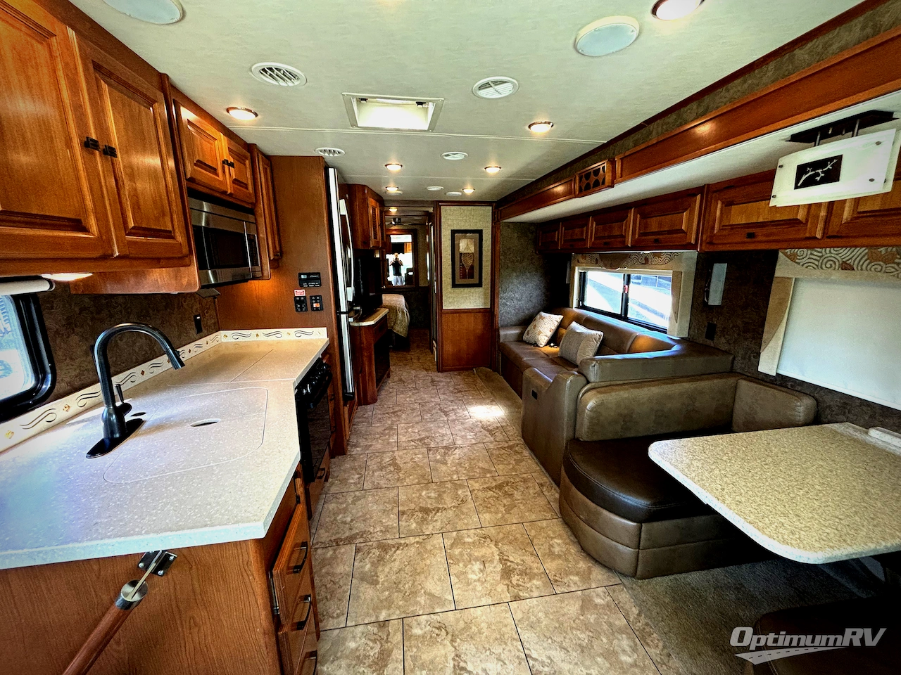 2014 Tiffin Allegro 31 SA Photo 4
