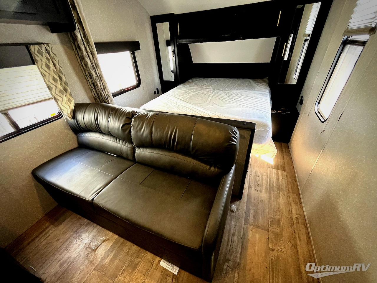 2022 Forest River Cherokee Grey Wolf 26DJSE Photo 5