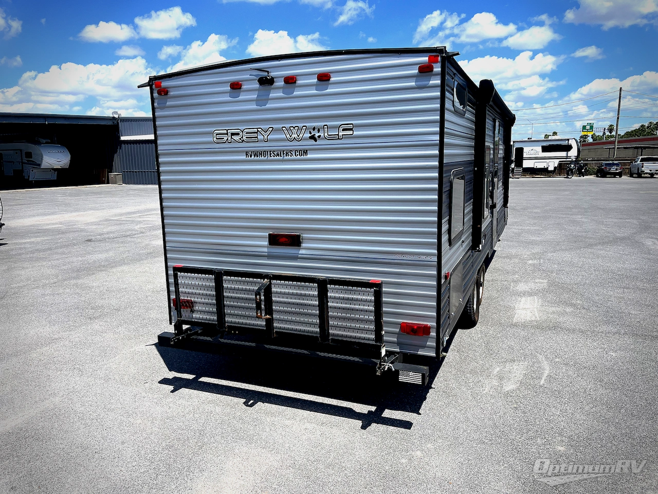 2022 Forest River Cherokee Grey Wolf 26DJSE Photo 2