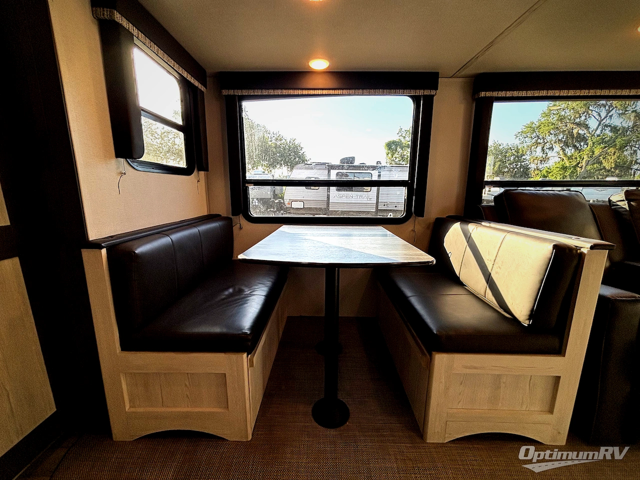 2021 Keystone Sprinter Limited 341BIK Photo 14