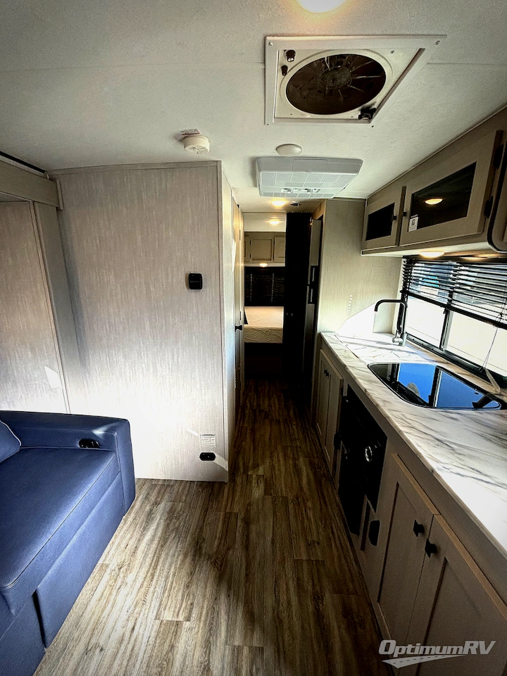 2024 Coachmen Apex Nano 213RDS Photo 6