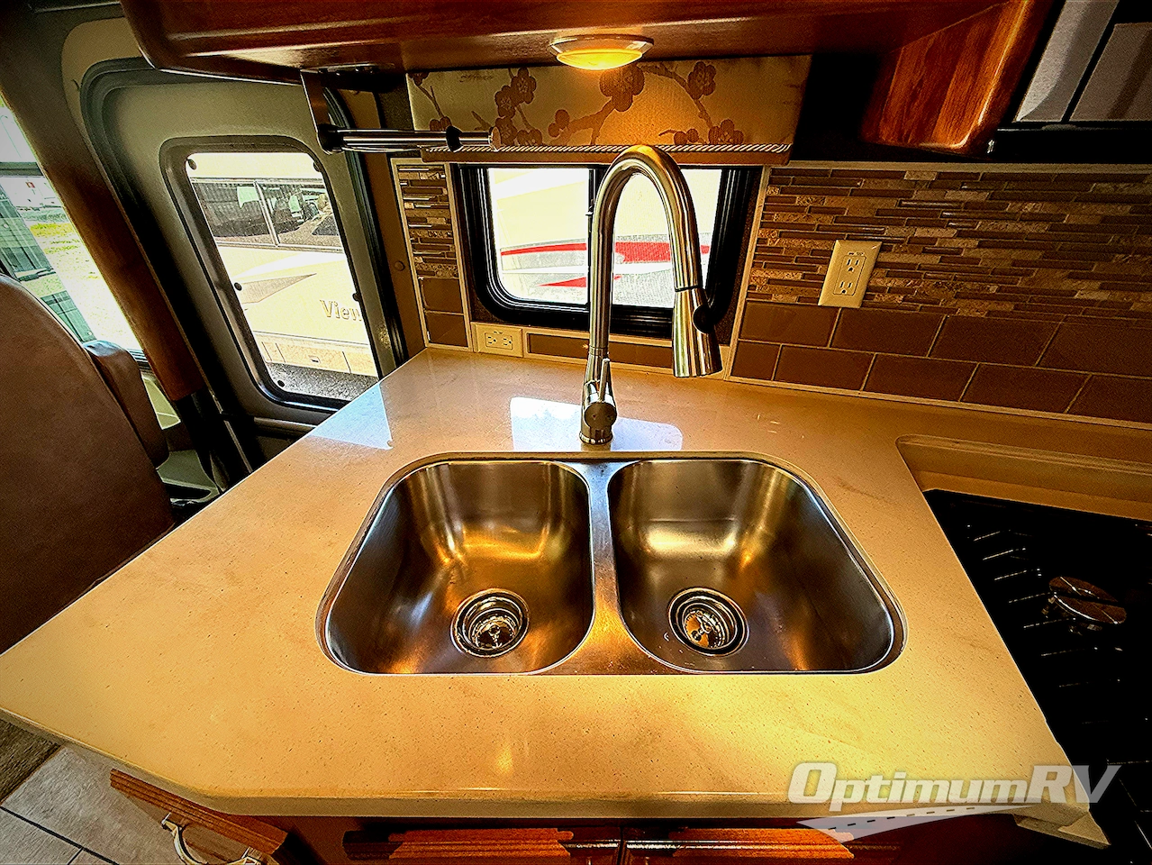 2016 Tiffin Allegro 32 SA Photo 12