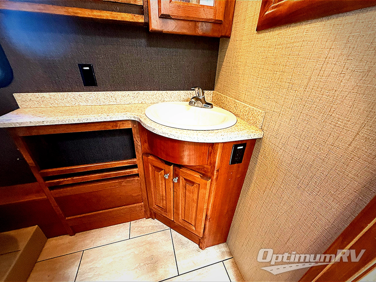 2016 Tiffin Allegro 32 SA Photo 17