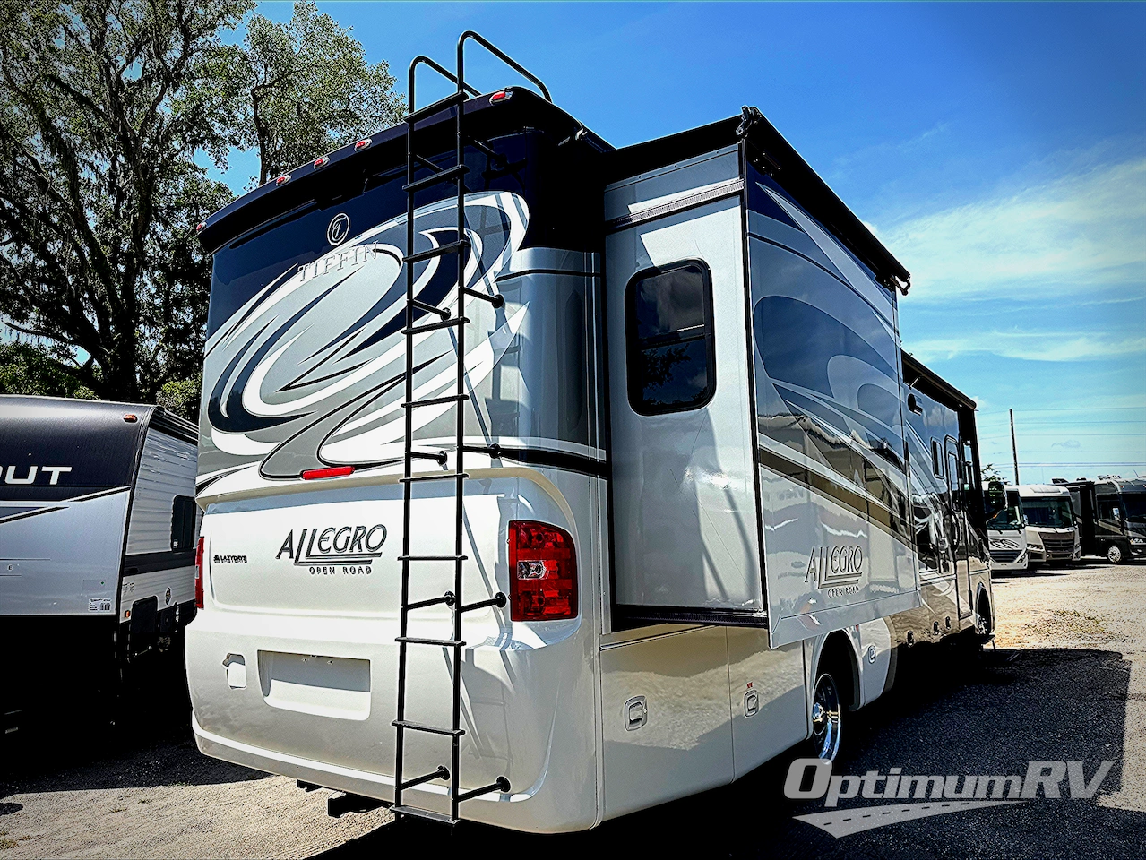 2016 Tiffin Allegro 32 SA Photo 3