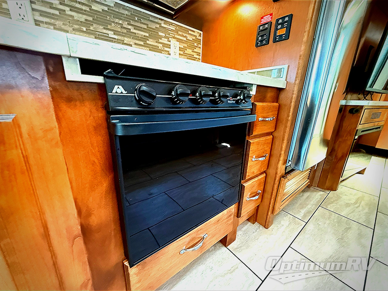 2016 Tiffin Allegro 32 SA Photo 15