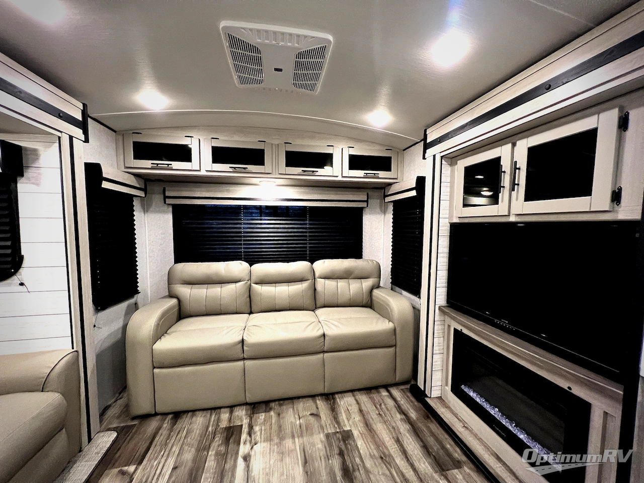 2024 CrossRoads Sunset Trail SS330SI Photo 11