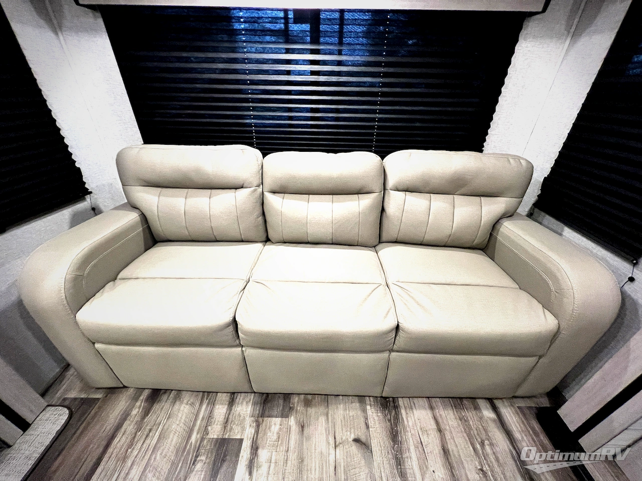 2024 CrossRoads Sunset Trail SS330SI Photo 13