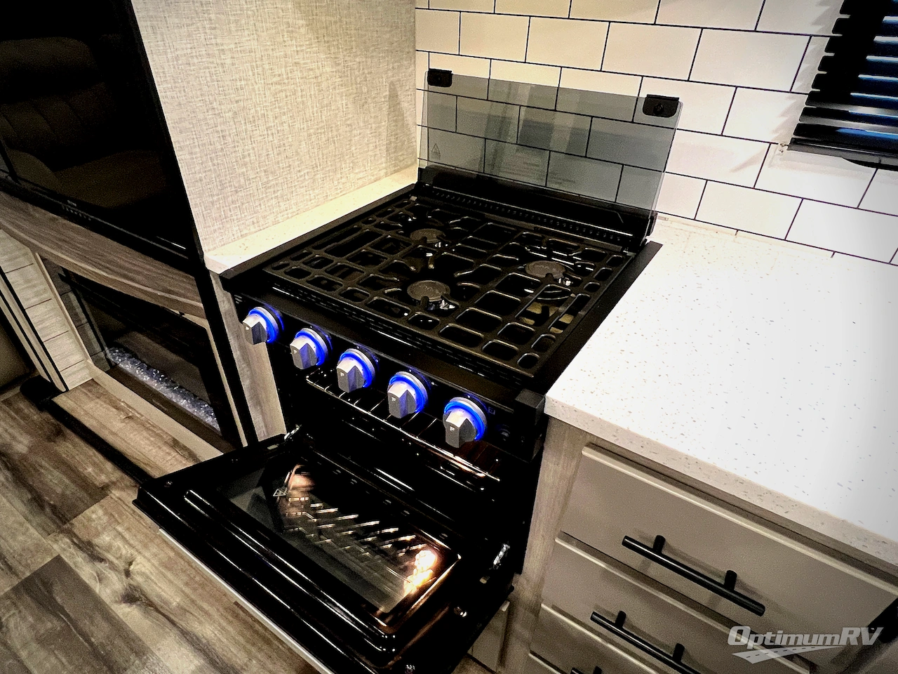 2024 CrossRoads Sunset Trail SS330SI Photo 20