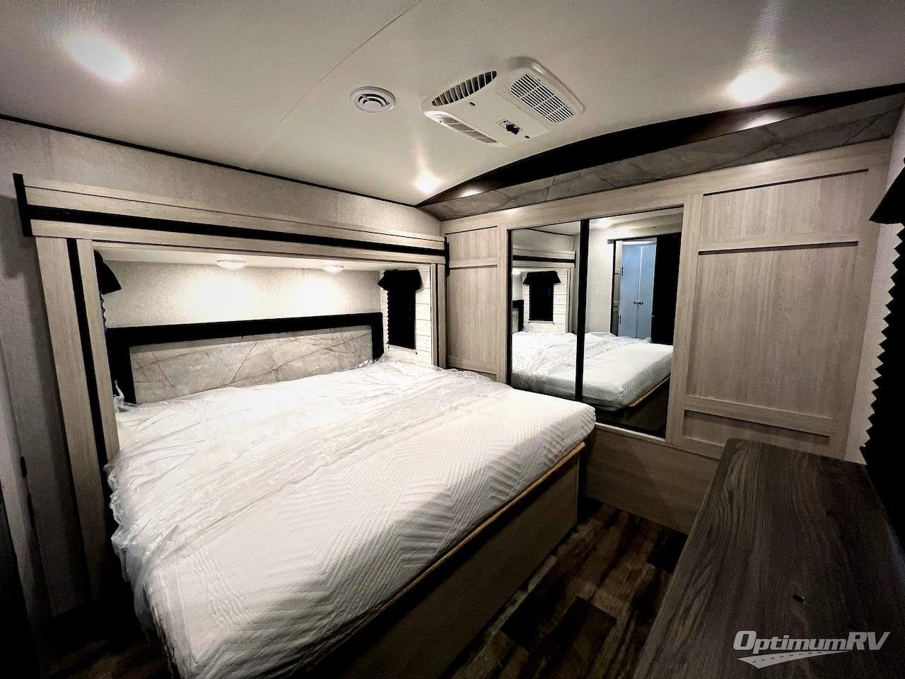 2024 CrossRoads Sunset Trail SS330SI Photo 26