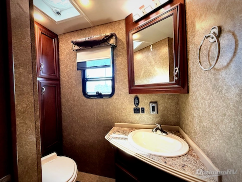 2015 Newmar Canyon Star 3610 RV Photo 3
