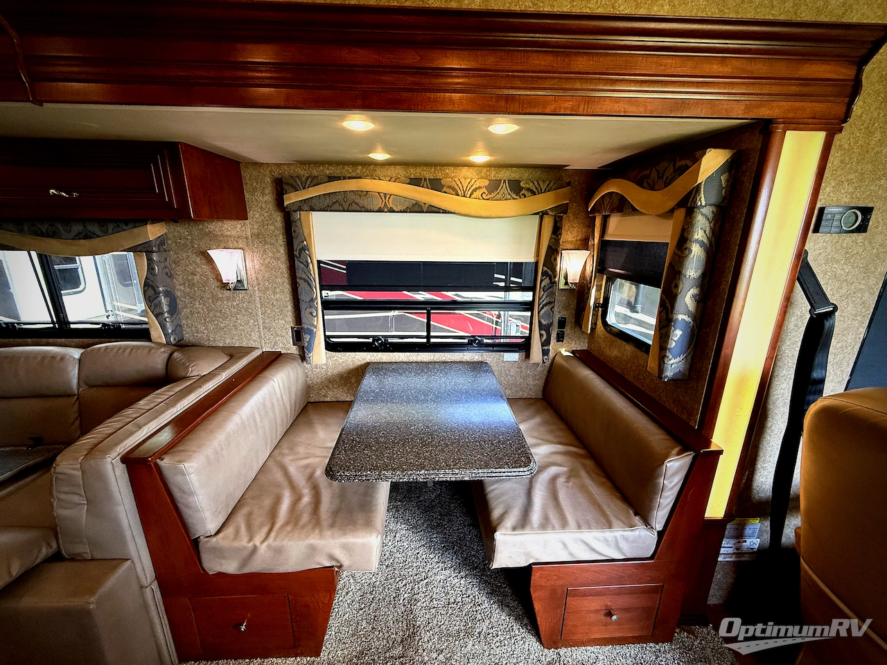 2015 Newmar Canyon Star 3610 Photo 6