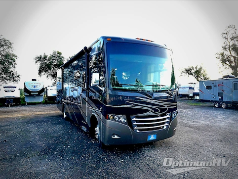 Used 2015 Thor Miramar 33.5 Featured Photo
