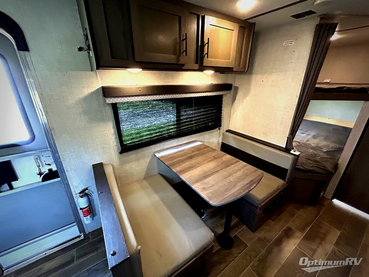 2022 Gulf Stream Kingsport Ultra Lite 248BH Photo 8