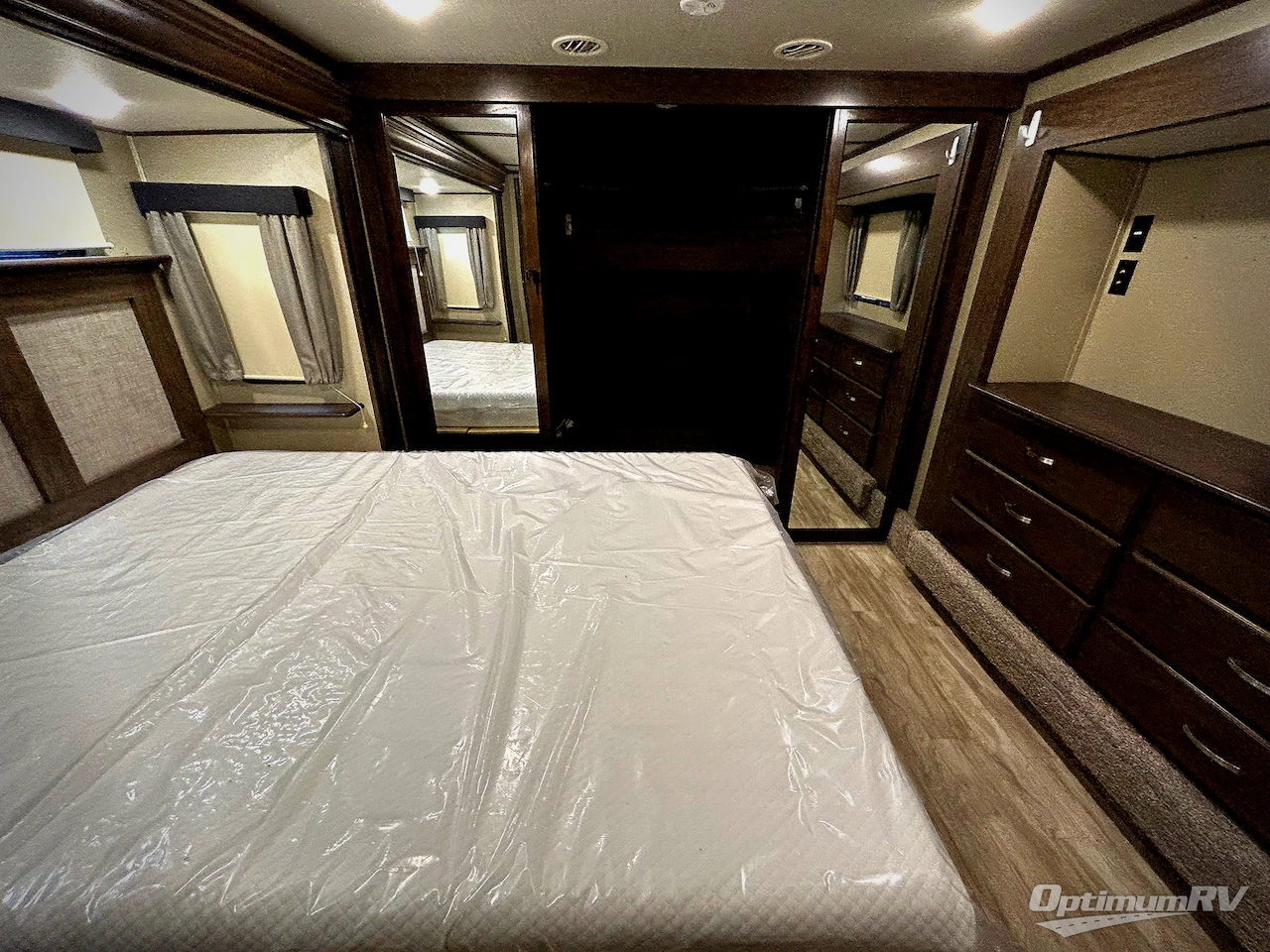 2019 Grand Design Solitude 385GK Photo 8