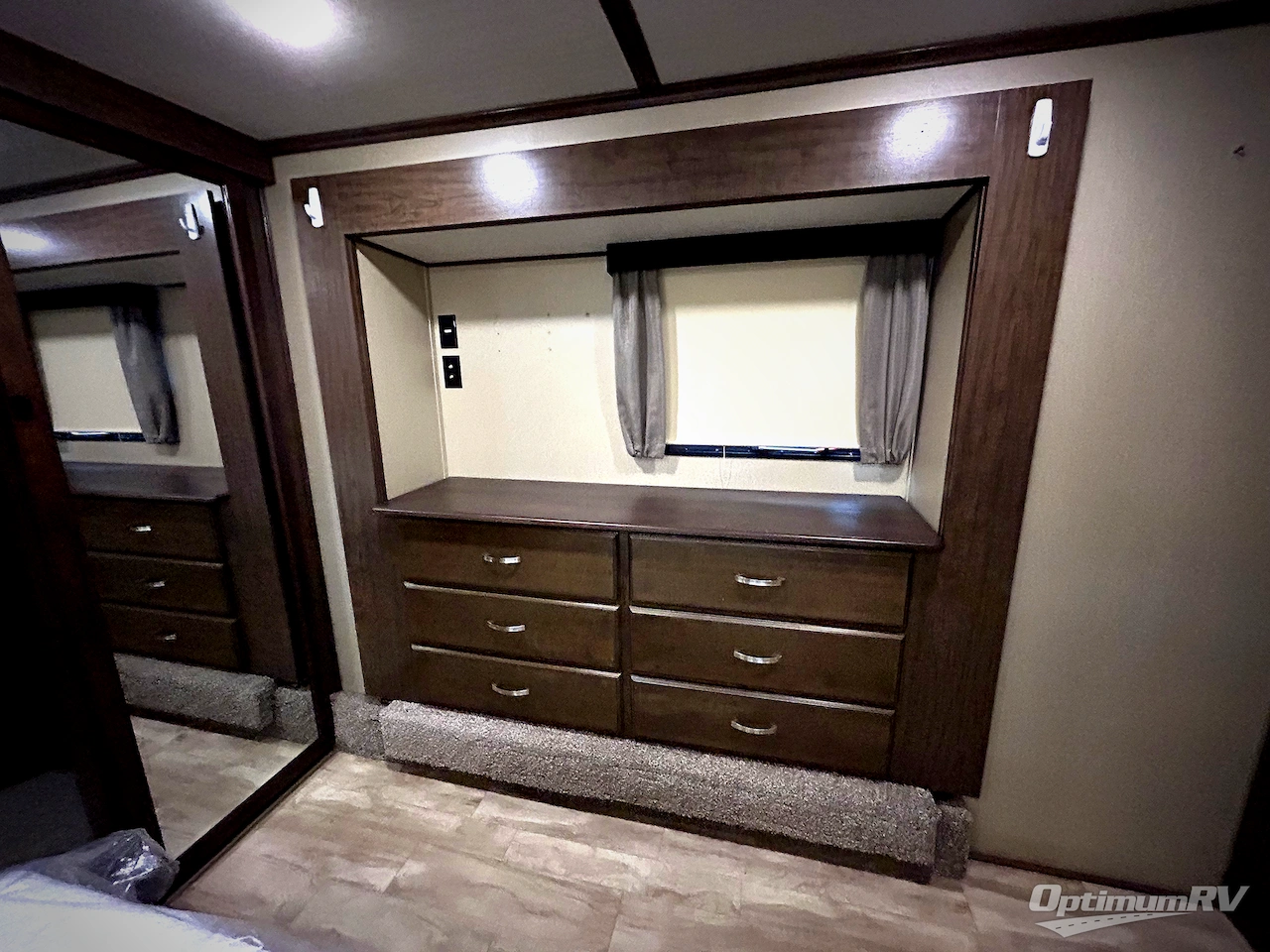 2019 Grand Design Solitude 385GK Photo 10