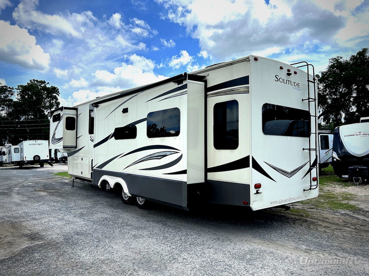 2019 Grand Design Solitude 385GK Photo 3