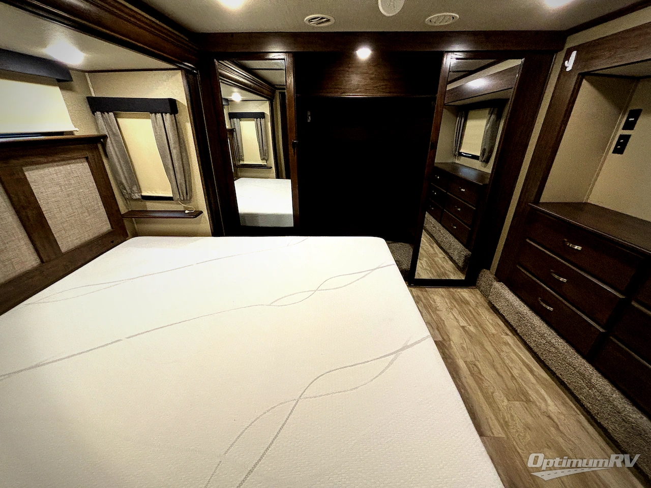 2019 Grand Design Solitude 385GK Photo 8