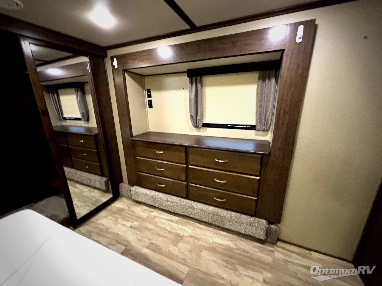 2019 Grand Design Solitude 385GK Photo 11