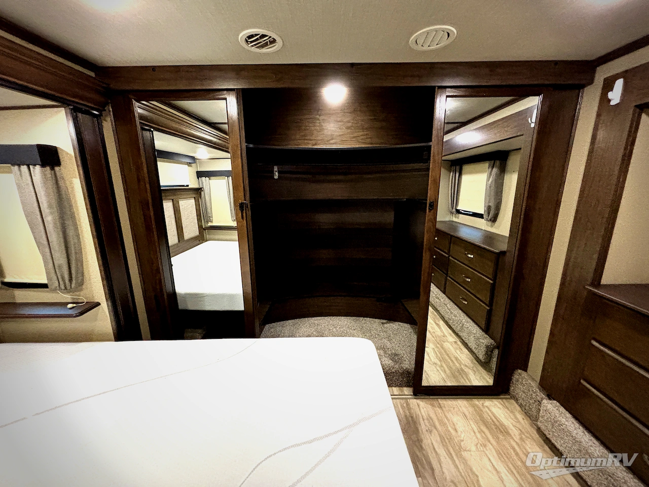 2019 Grand Design Solitude 385GK Photo 10
