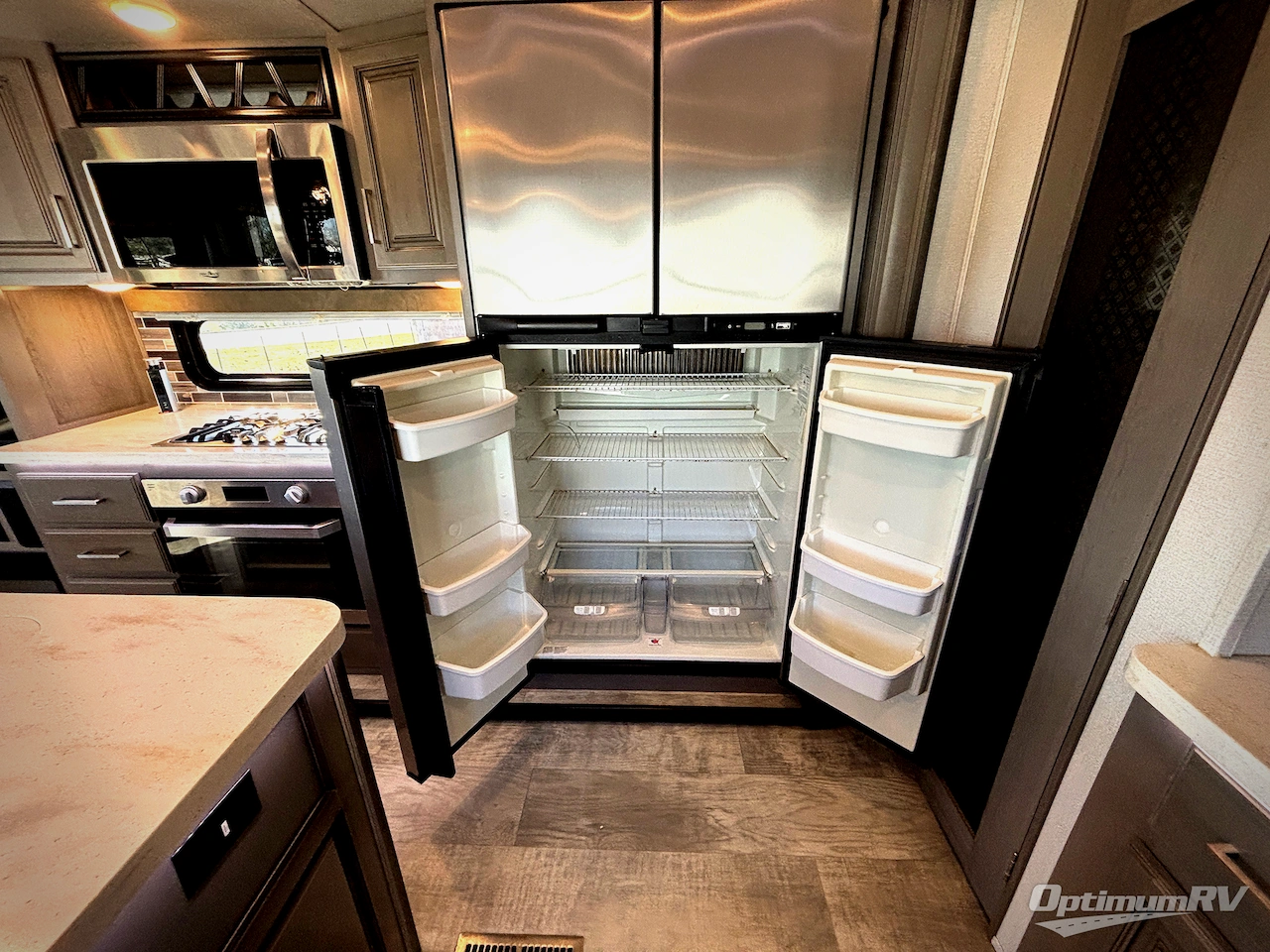 2020 Keystone Montana Legacy 3120RL Photo 11