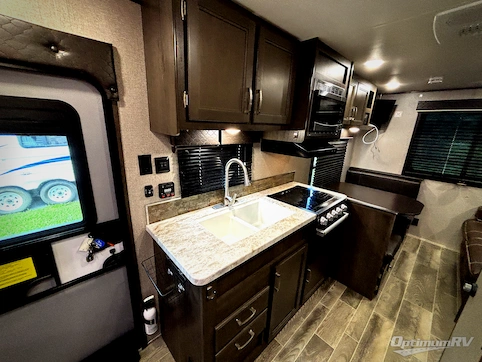 2021 Jayco Jay Flight 212QB RV Photo 3