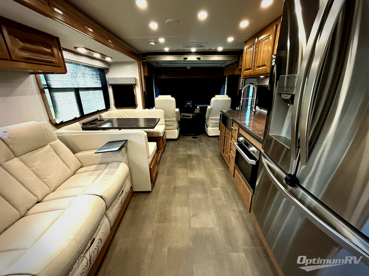 2023 Forest River Georgetown 7 Series 36D7 Photo 4