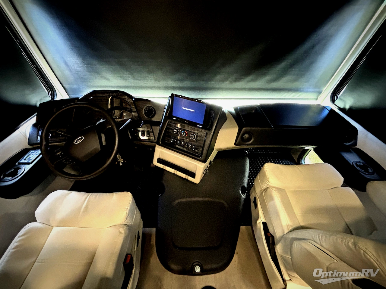 2023 Forest River Georgetown 7 Series 36D7 Photo 7