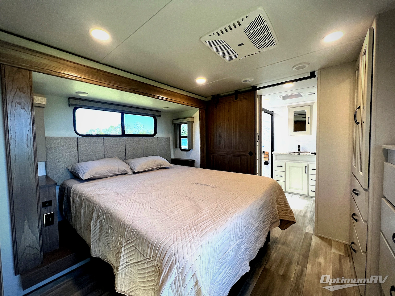 2023 Alliance Paradigm 385FL Photo 22